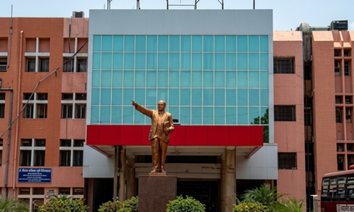 रायपुर: डॉ. भीमराव अम्बेडकर अस्पताल में 10.30 किलो के ट्यूमर की सफल सर्जरी; ऐतिहासिक कामयाबी