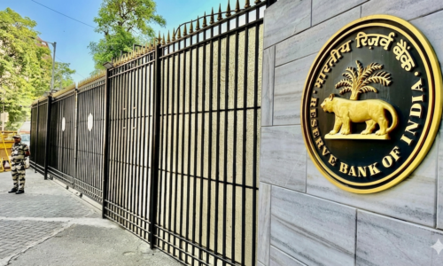 आरबीआई 17 अप्रैल को करेगा ₹2 लाख करोड़ का VRRR ऑक्शन